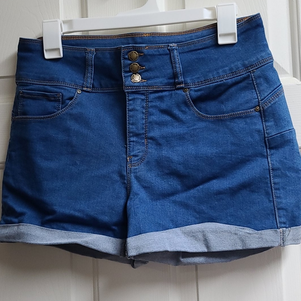 STRETCHY Blue Jean Shorts
